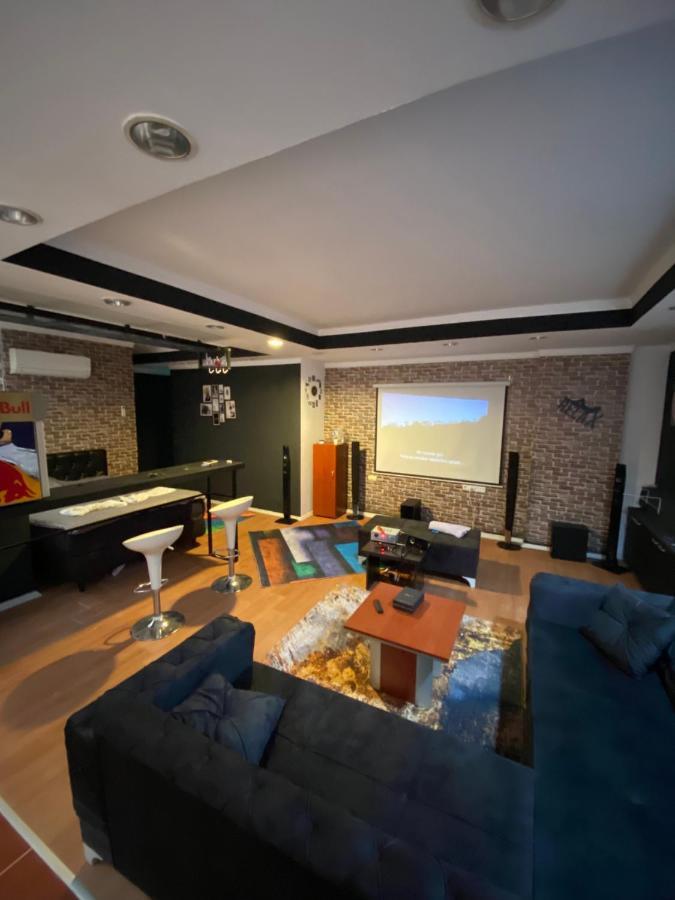 Daire Cinehome *
